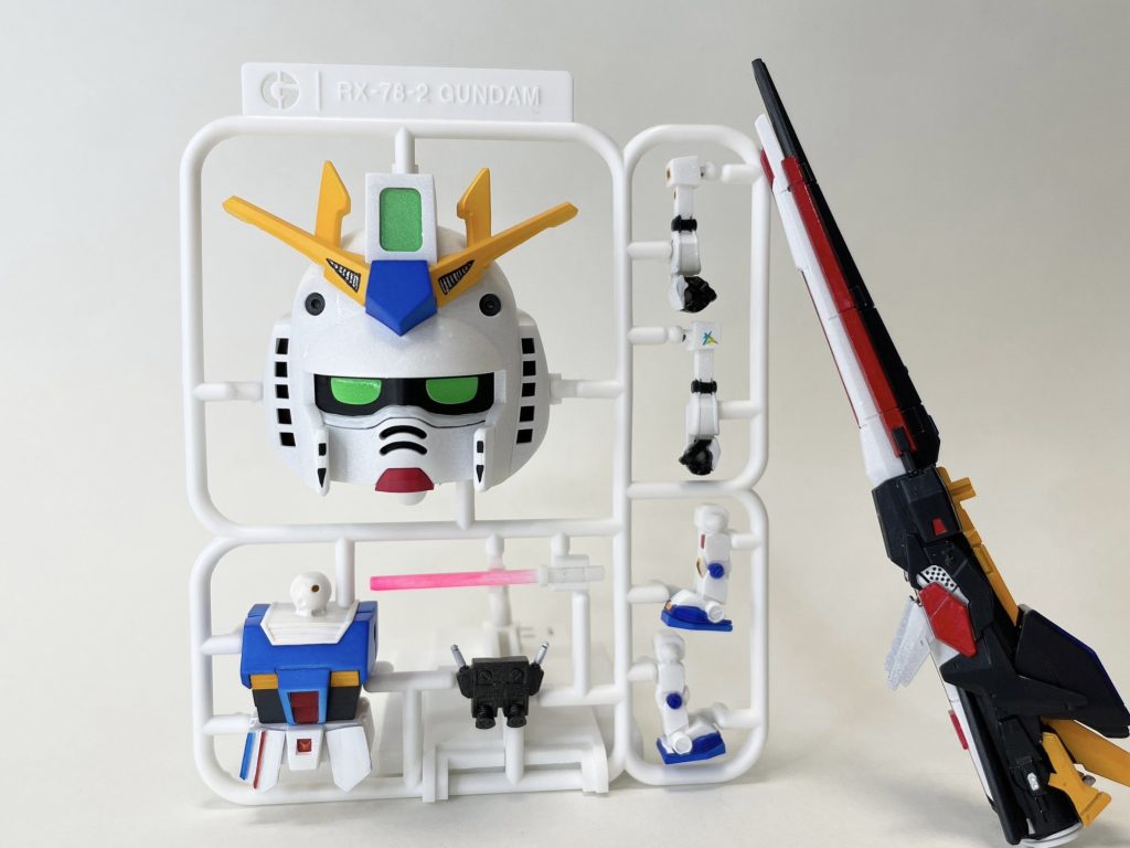 RX-93ffガンプラくん–2枚目/制作者：Y-3