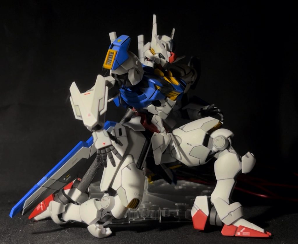 HG ガンダム・エアリアル 全塗装 & 電飾–2枚目/制作者：kobaboo2001