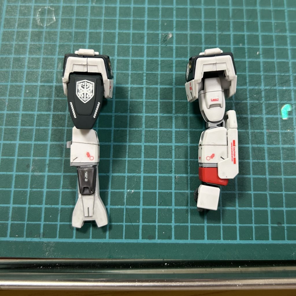 右腕は失ったマニュピレーターの代わりに魔王のクロスボーンガン&ソードに変更。肩部のマントで出撃時は隠し奇襲したりするイメージ。