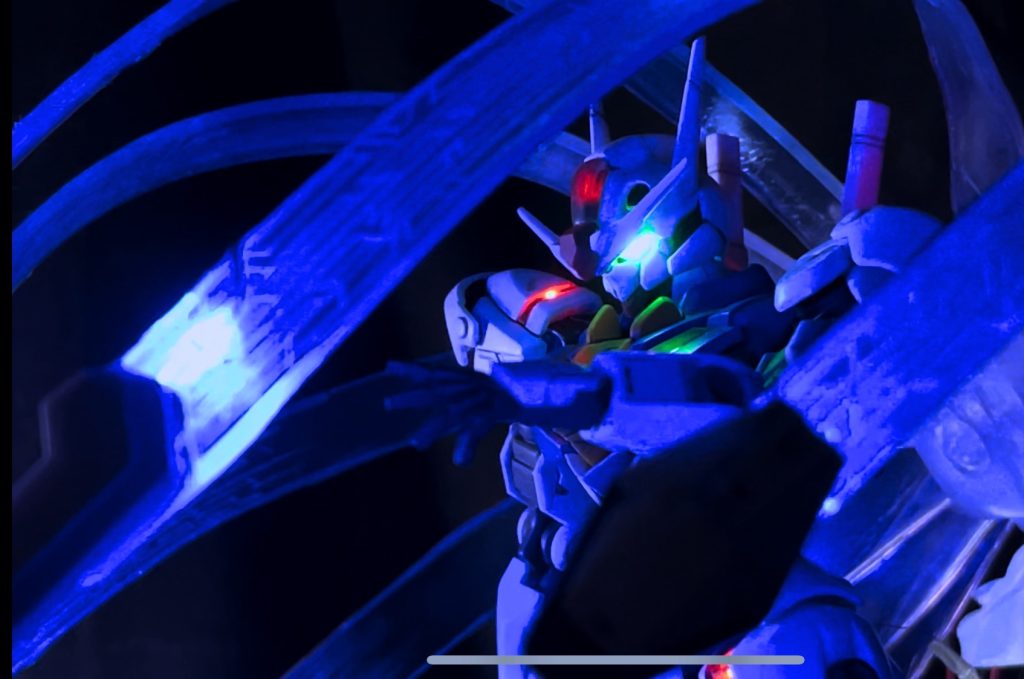 HG ガンダム・エアリアル 全塗装 & 電飾–4枚目/制作者：kobaboo2001