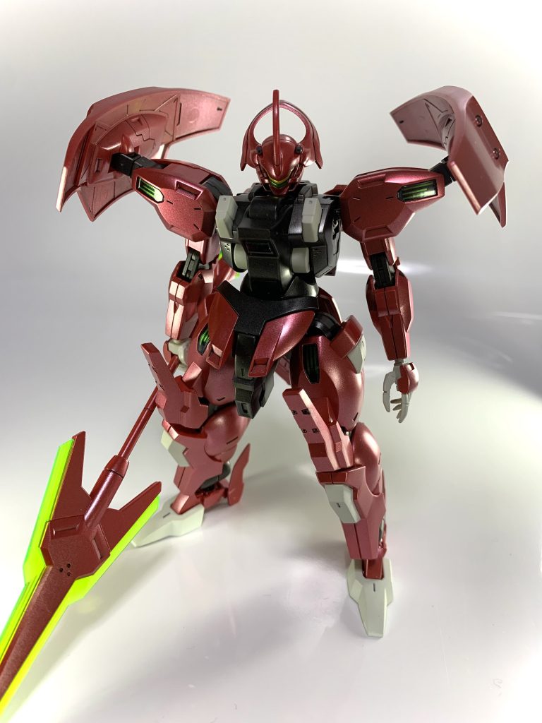 作った順にまずはダリルバルデ。水星系で一番好きなデザインだったので真っ先に塗りました。メタリックレッドをランナー塗装です。パーツごとで色分けされてるので、ランナー塗装でサッと塗っても納得の仕上がりです。