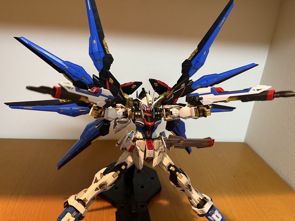 MGEX ストライクフリーダムガンダム–2枚目/制作者：刺身オレンジ