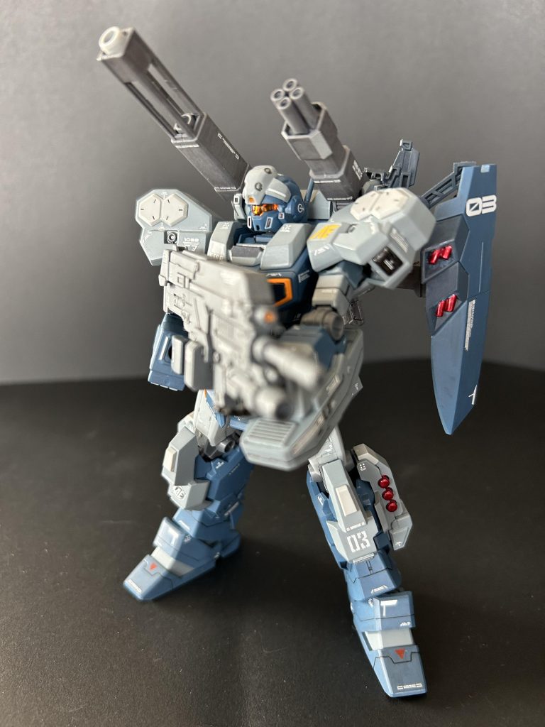 各所スジ彫り、筆塗り全塗装、半つやコートで仕上げています。