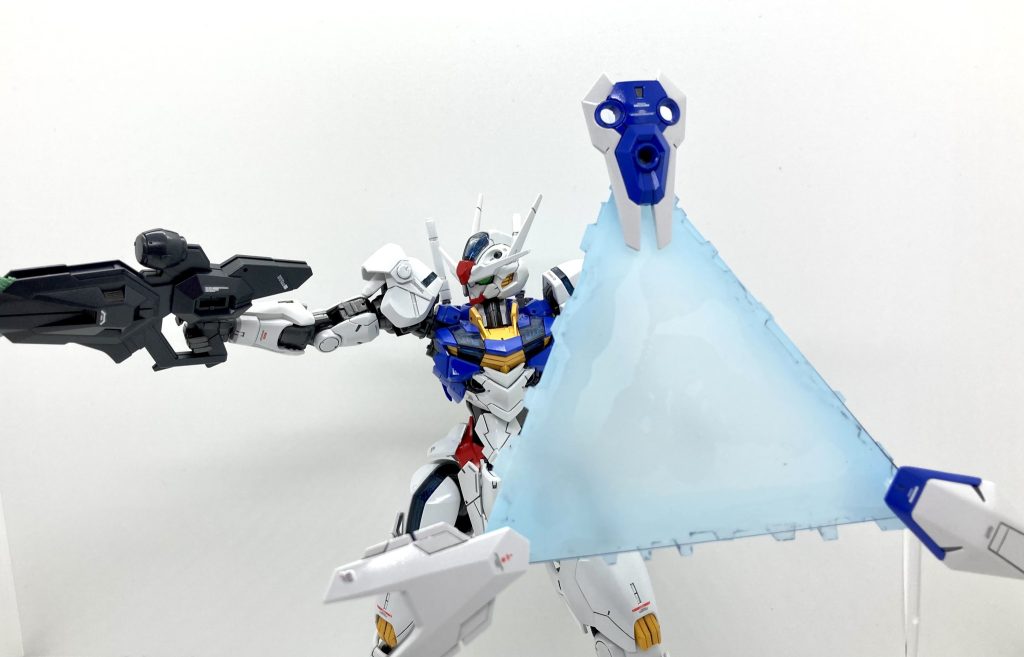 クリアのプラ板でシールドエフェクトを作成しました。なんとなくそれっぽい感じになったかな。