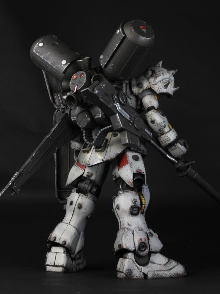 汚しを激し目に。スケールなど無視して、ガシガシ派手にチッピングしました。優等生な仕上げではなく、ジャンクフードな感じで。