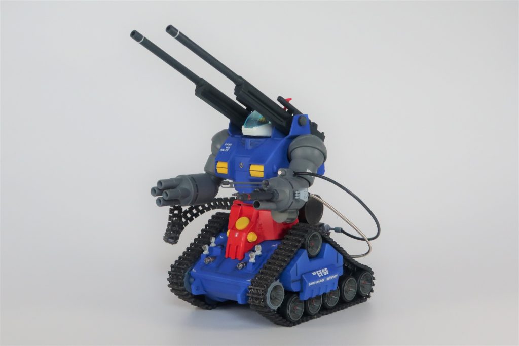 カラーはアニメに準拠。デカール類は抑えめに。ウェザリングは施していません。