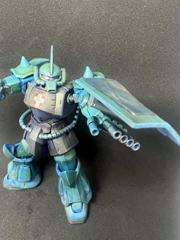 HG 196 グフ 無塗装ウェザリング–4枚目/制作者：シャオ