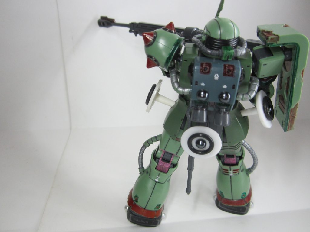 スカート部のアンテナ装着状態。