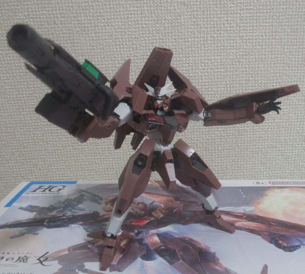 実は、ソーンの方が1ヶ月早く手に入りました。