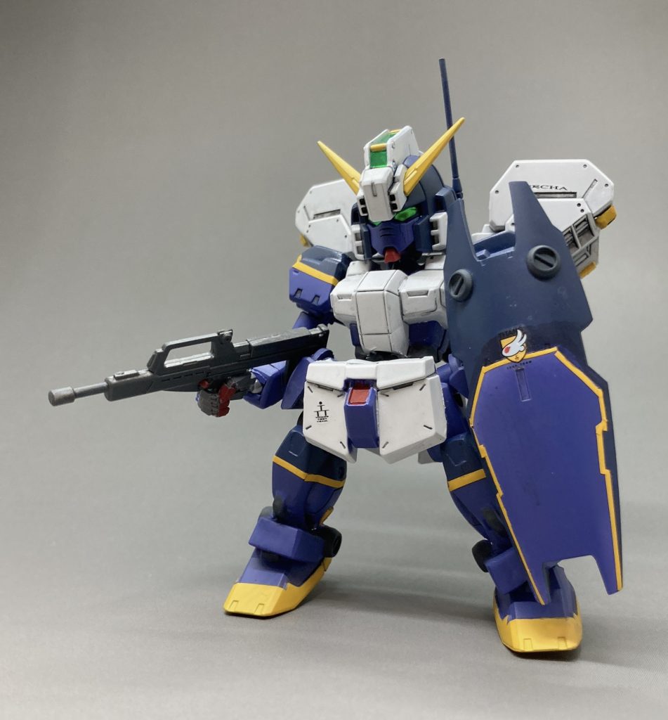 ヘイズル2号機はトライブースターが特徴。