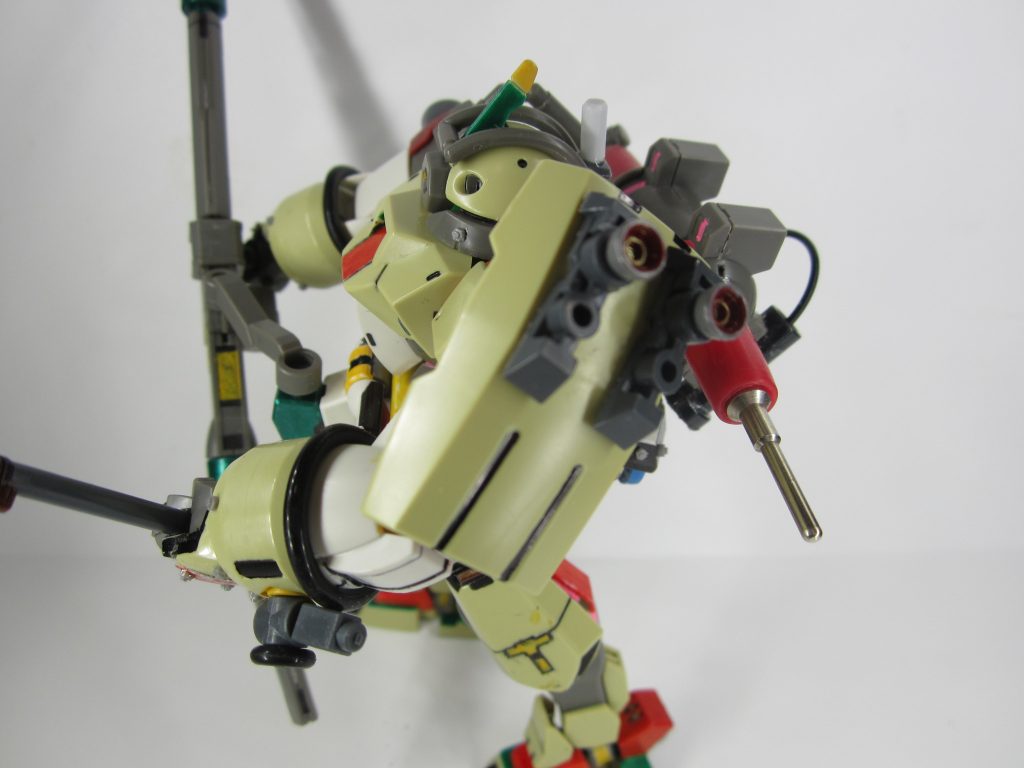 LEFT ARMにクラスターを追加。