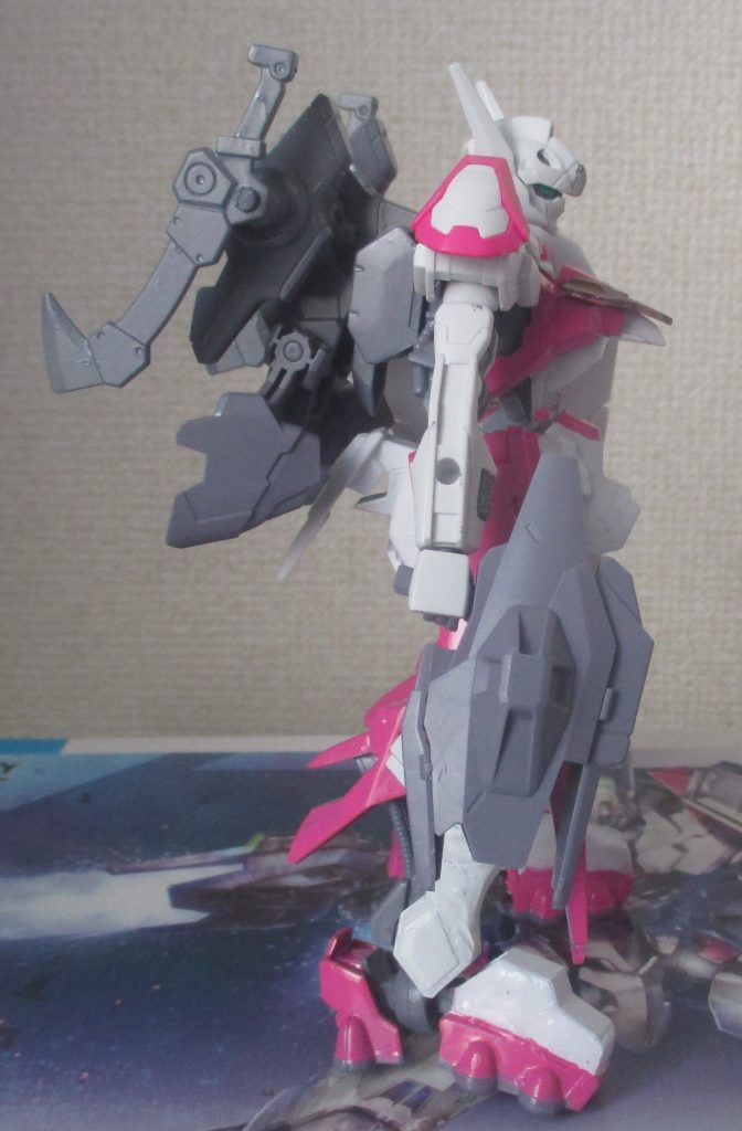 側面ガンダムフレームは、バルバトス(バルバタウロス)、アスタロト系、アスモデウス、キマヴィダを組み合わせてます。