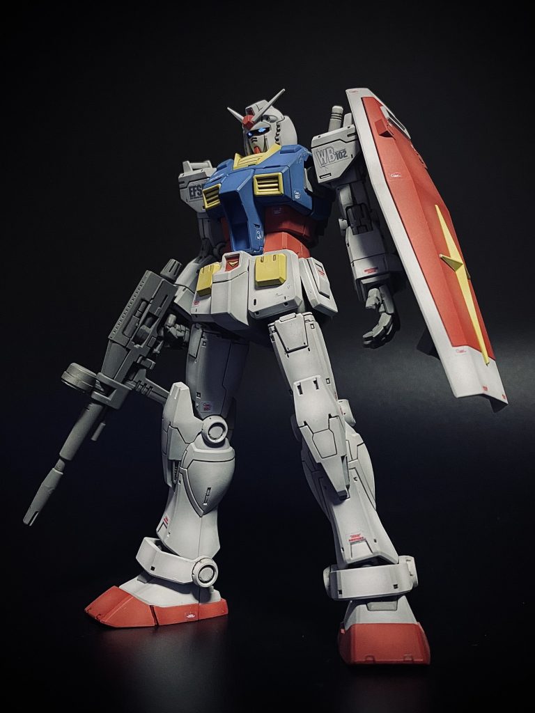 色は設定準拠です。汚しはしていませんが、黒立ち上げ→グラデーションをキツめに塗装しました。