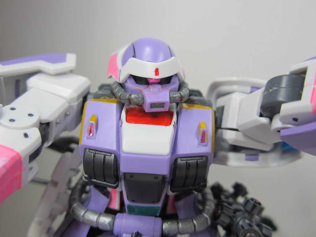 前方からの配色。