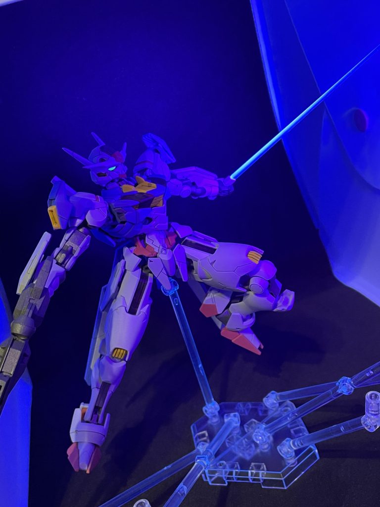 ついでにビームサーベルも光らせました