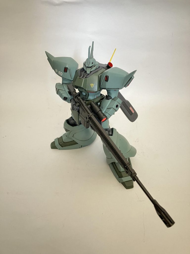自分的にジオン軍機はビームライフルよりも実弾のほうが似合ってそうなイメージです♪