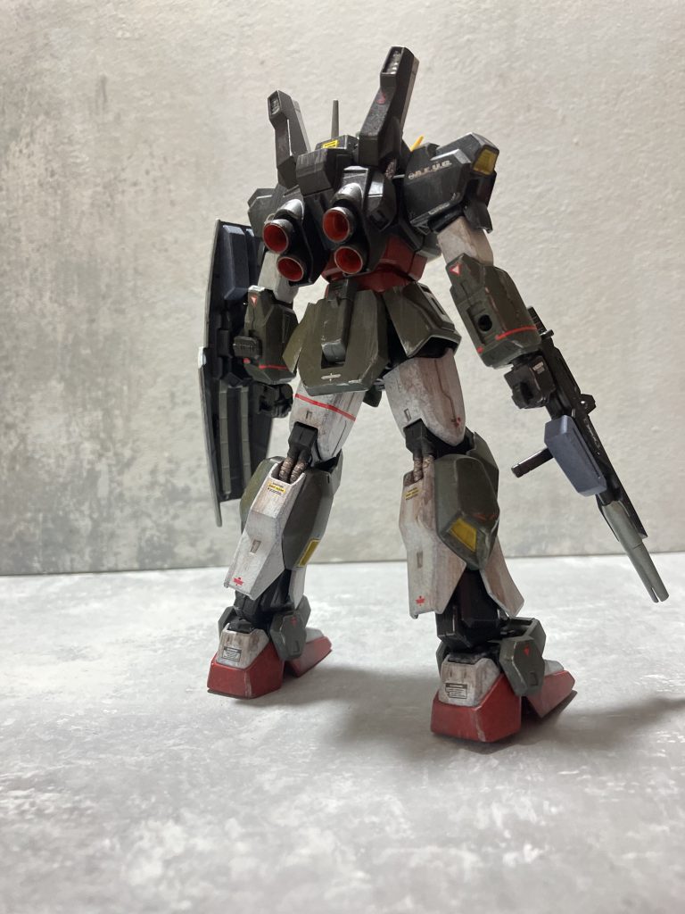 デカールはキット付属のものとガンダムデカール Zガンダムのを使ってます