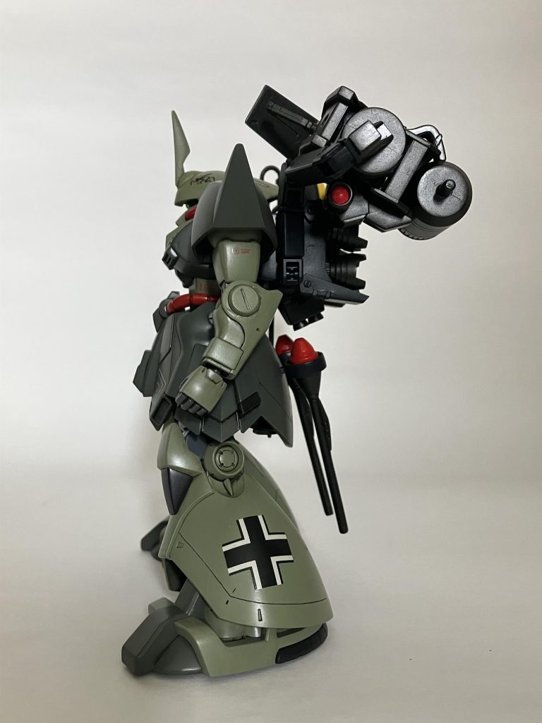 ガトリングガンはビルダーズパーツのとすーぱーフミナに付いてくるフレームを組み合わせて重たいかと思ってましたがバランス取らなくても以外といけました