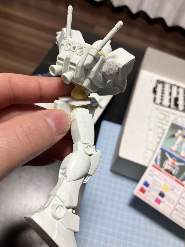 こう見るとやはりパーツの形状は優秀ですね。重量感があり無骨なラインが魅力的です。
