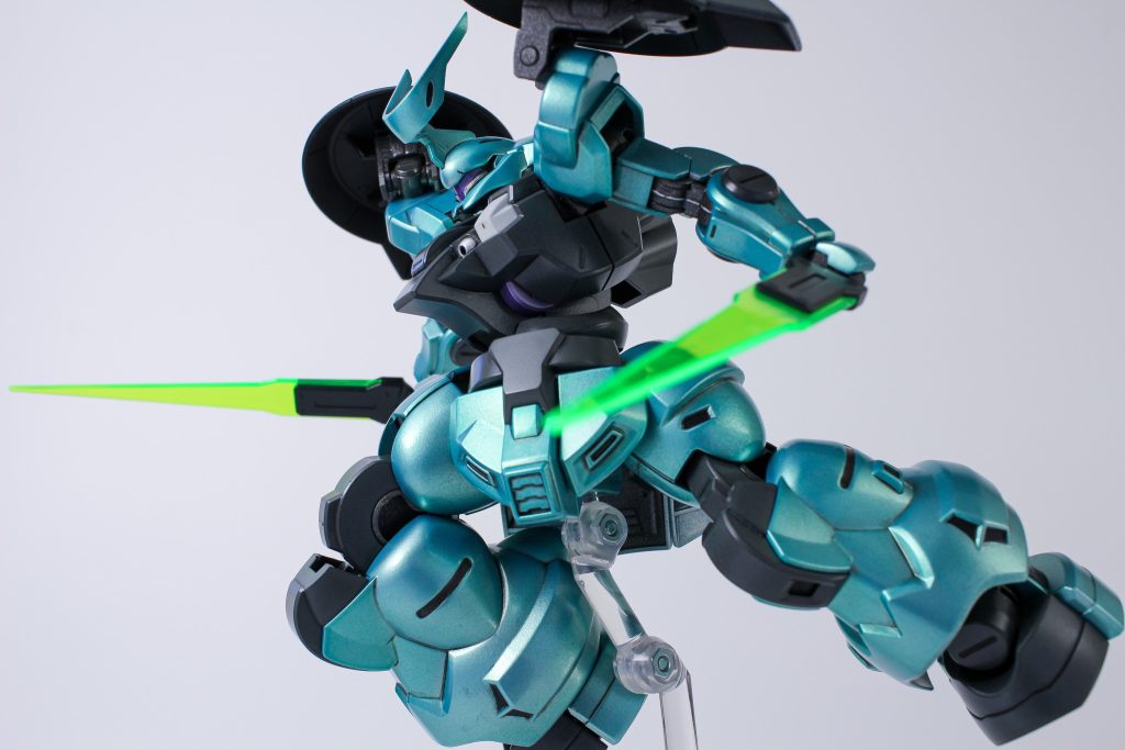 HG ディランザ–4枚目/制作者：あかえんぴつ