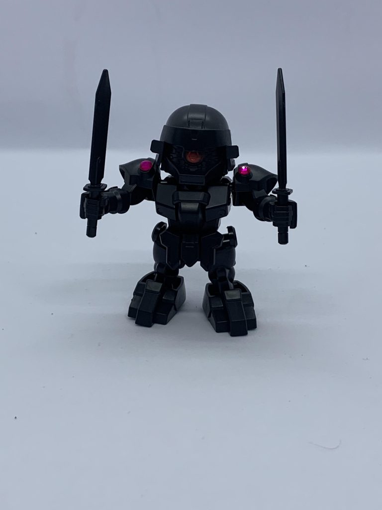 二刀流ジョインターズ。全員BUG&部隊兵セットから。モノアイは蛍光ピンク、肩や武器のピンクジュエルは100均のジュエルシールです。二刀流は上記付属の剣から。