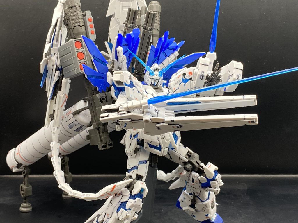 ビームトンファーも構えられます。