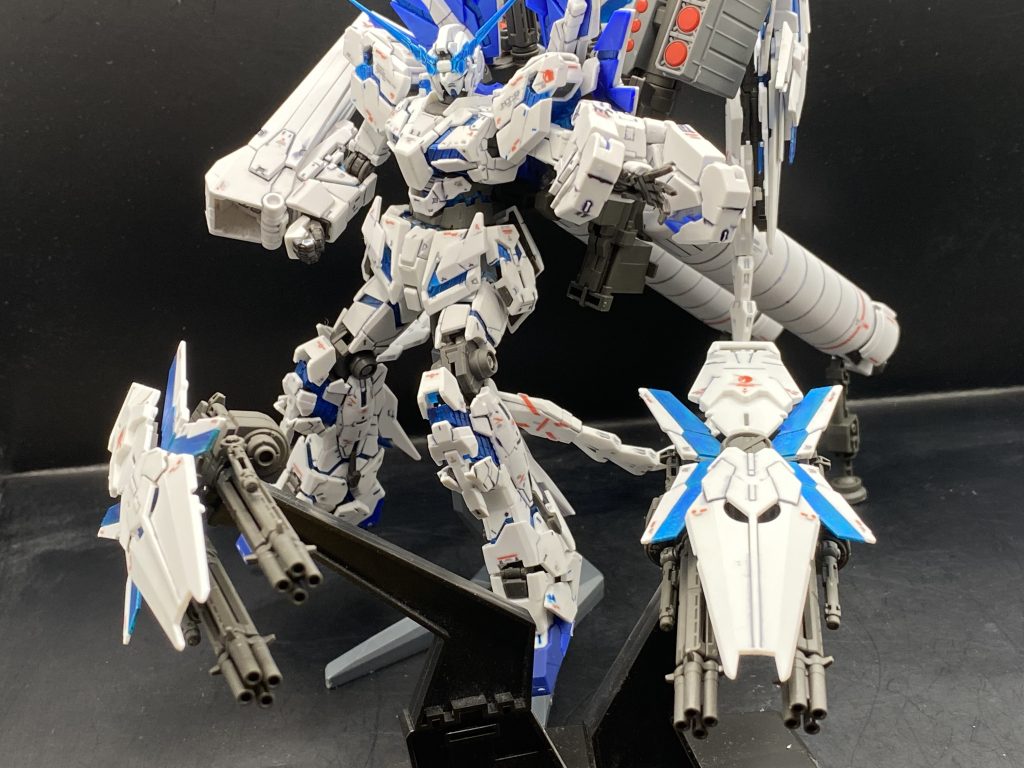 最後はフルコーンの余ったシールドガトリングを飛ばしました。基本的にはペルフェクテビリティのままでバックパックを追加したくらいですね。これはもう誰もが目を奪われてく、君は完璧で究極のユニコーン！（アーアーアーアーーアアアーアアーアー）