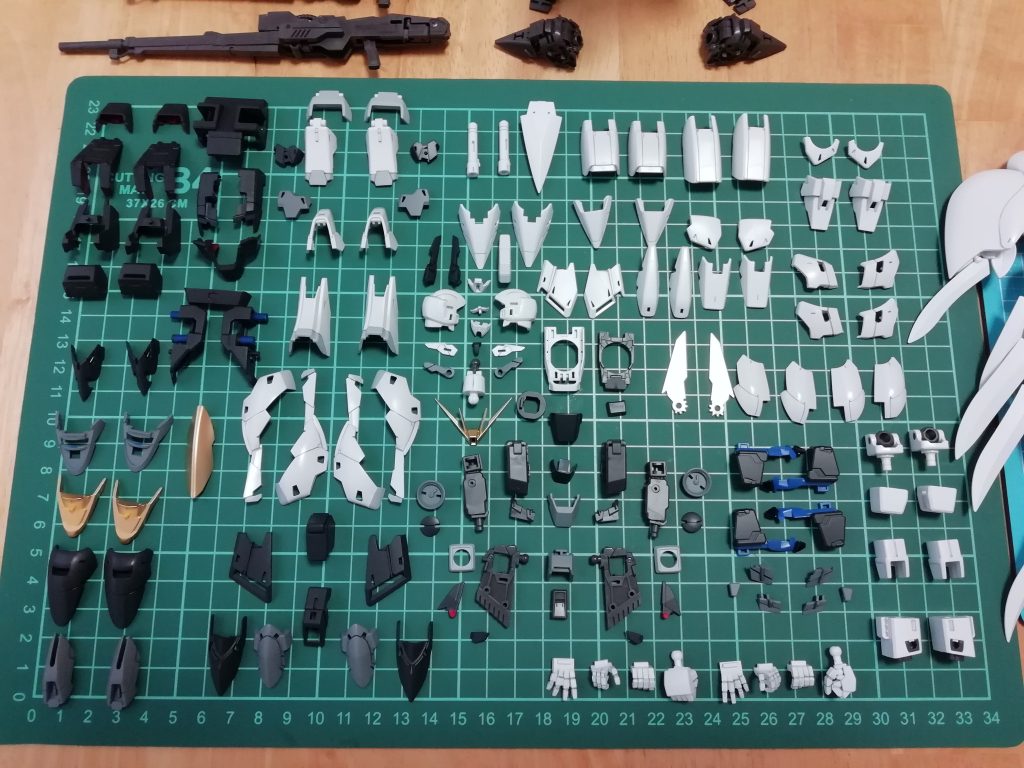 バラバラにしたのを列べてみました。暇…なのか(笑)