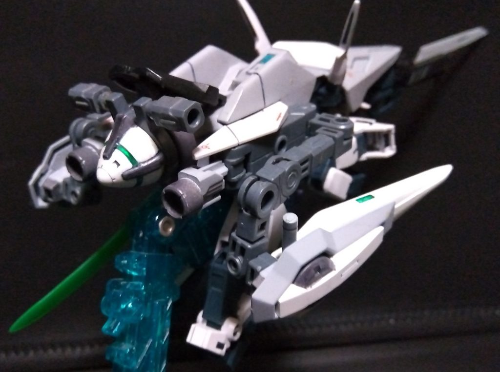 GNドライヴ搭載機のため、MSのまま飛行可能である事から、ほぼ使用される事の無いフライヤー形態コアライザー尾部にコーンスラスターソケットを装着する事により、更に機動力が強化されている（但し、コクピットの中身がフレッシュトマトになる可能性は考慮しないものとする） ここまで妄想設定を閲覧いただき、心よりの感謝を 現在、サテライトアーマー2作目ネイトゼェーズアーマー製作中下はその過程でレジン複製して量産したコーンスラスターこれで色を付けたら、00一期のワンシーンみたいかなーと…