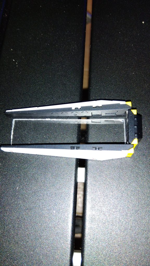 長さもテキトーにカットします。テキトーで大丈夫です。