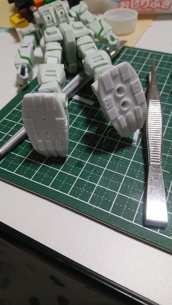 足裏もつくりますＦＧは足裏がナナメになってるのでいったん削って作り直しました