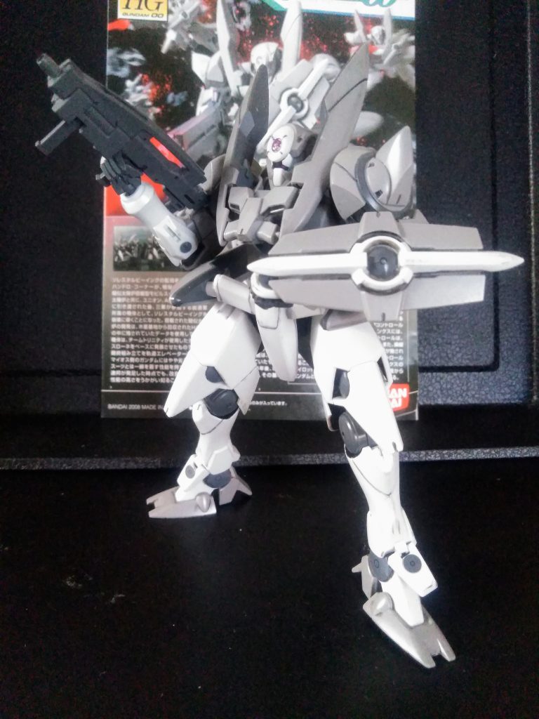 『THE! 量産機』という体のこの子。好きな方も沢山いると思われます。『GN ビーム ライフル & GN シールド』