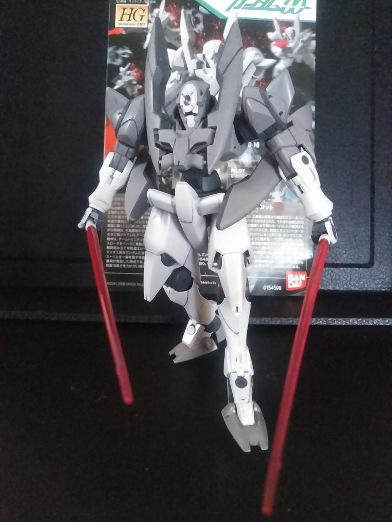 スタイルも宜しい。『任侠映画』に出演してそう。『GN ビーム サーベル × 2』