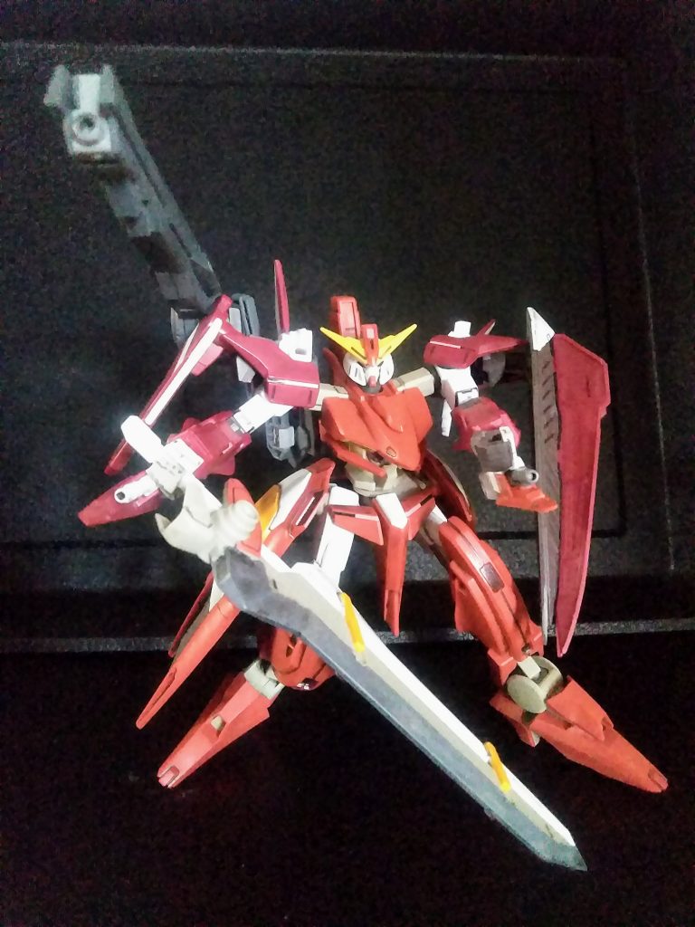 『ヤークト・アルケー』が居るんだから『ヤークト・スローネ』もあるんじゃね! てことでヤッテみましたが、ゴテゴテし過ぎてマトモに立てん!😥