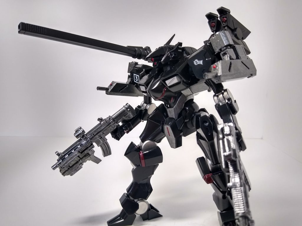 アリーヤを意識したポーズですが、難しくてコレが限界でした（笑）