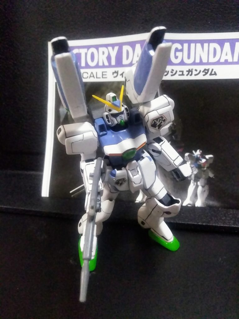 プラモ表記だと『ヴィクトリー ダッシュ ガンダム』だそうです🧐  スミ入れが煩かったですね。