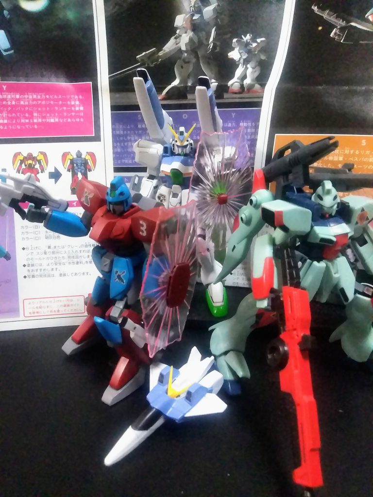 今回のこの子達も造形は秀逸😍 難点は関節構造位。サクッと組めて弄りまわすのがとっても楽しい😃🎶良キットです。お目汚し ありがとうございました。 (あっ。『ジャベリンのアイデンティティー』盗ったのオレだった…)