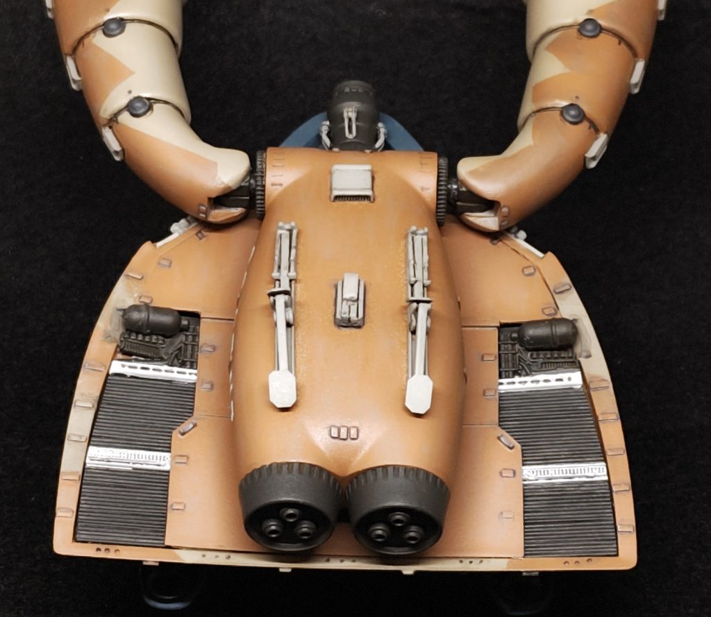 裏側両サイドのディテールは、ゾディアックを少しだけ意識して、シャーペンの芯を敷き詰めています。