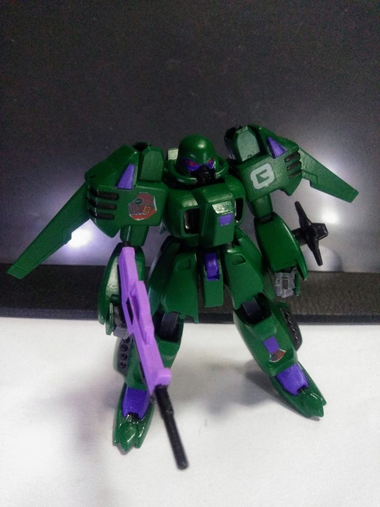 まずはトムリアットから改造『ドムットリア』っぽく作成してみた子です。物語が地上に戻ってから登場します。