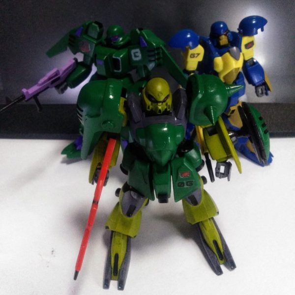 閲覧注意⚠️　『ヴィクトリー ガンダム』を愛する方は、ご気分を害される可能性がございます。危険度 Lv.1 (1 low→5hi)    1/144 ゾリディア & 1/144改造ドムットリア & 妄想 ゲドリング