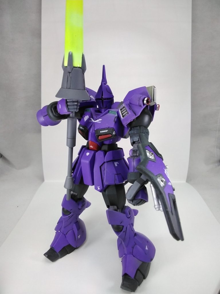 騎士のポーズ❕最近の再販は宇宙世紀が少ないけど先月再販のギャンとガンキャノンであの機体を…ガンキャノンは連邦だしなぁ ジオンのキャノン機体の中で比較的入手が用意なキャノン機体ないかなぁ~ではでは