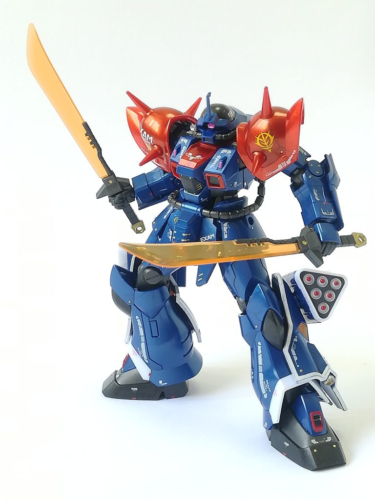 赤い両肩、二刀流、EXAMというシステム！これは惹かれます。