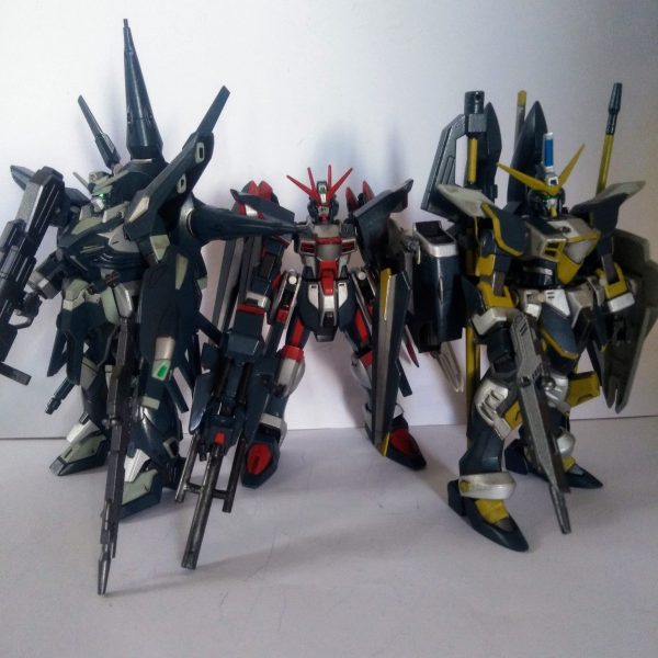 旧HG フリーダム ガンダム & プロヴィデンス ガンダム & ジャスティス ガンダム『ザ・ドリフターズ』《エイト アワー オール メンバー ギャザリング隊》