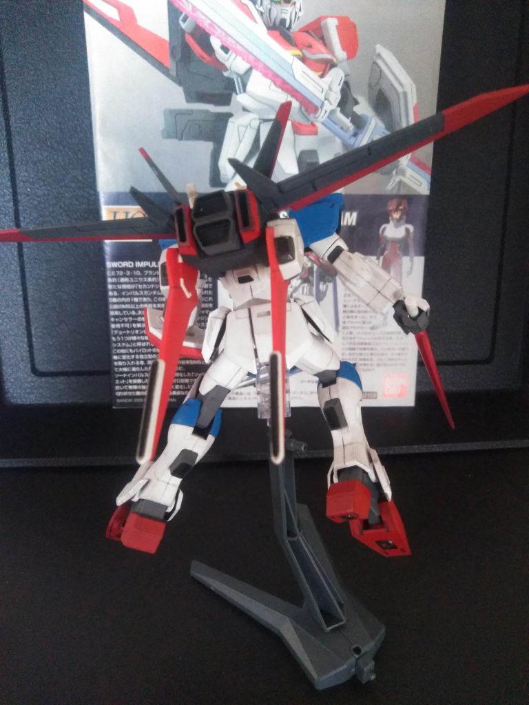 特にこの『インパルス ガンダム』は劇中の『合体分離、変形』を再現されている力の入りよう。『各シルエット』装着可能と至れり尽くせりの超優良キット。