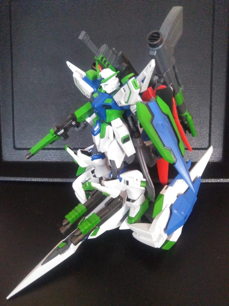 上部に搭乗し、戦闘可能。地上でもこの状態で運用できます。