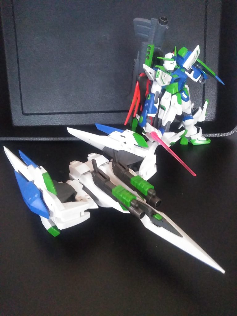 『Super,Technology,Rabid,』『Su,Te,Ra,』デスティニーの専用支援機となります。『ミーティア』と同じ類いとお考え下さい。(無論、妄想機体) まんま『OO ライザー』なのは御愛嬌ということで😔