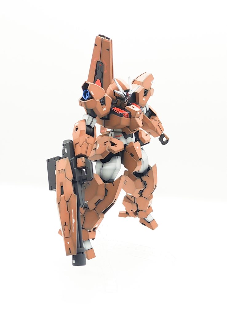 全体1ヶ月ほど前に投稿したルブリスウーンの姉妹機となりますソーンと異なりガッチリ体型とガトリングがかっこいいです