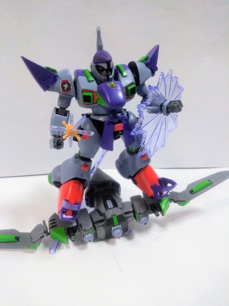 まぁ、こんな感じで『ザンネック要素で』上に載ってみたり😏『ゲンガオゾウ要素でビーム メイス(ビームなのに殴打？)』を装備してみたり😥