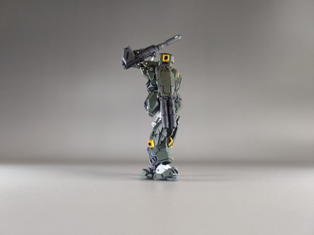 アーティファクト・フルアーマーガンダム–4枚目/制作者：滝 由佳理