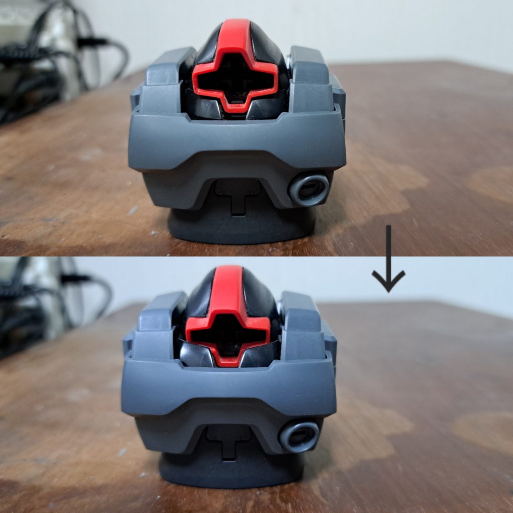 アゴを引いて目つきが悪くなるように加工